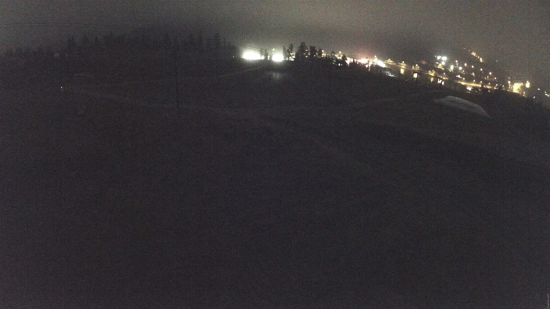 Ruka Vuosseli Slopes snow cam captured at 26 September 2026 at 11:07 pm GMT+3