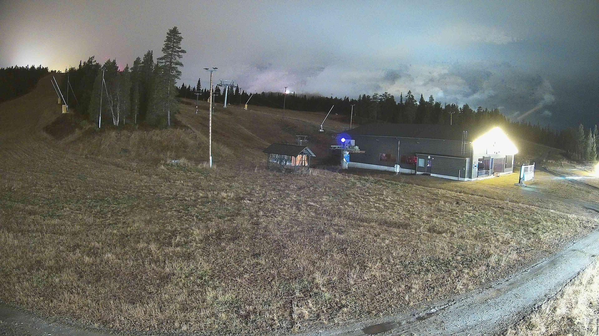 Ruka Masto Slopes snow cam captured at 4 October 2026 at 11:01 pm GMT+3