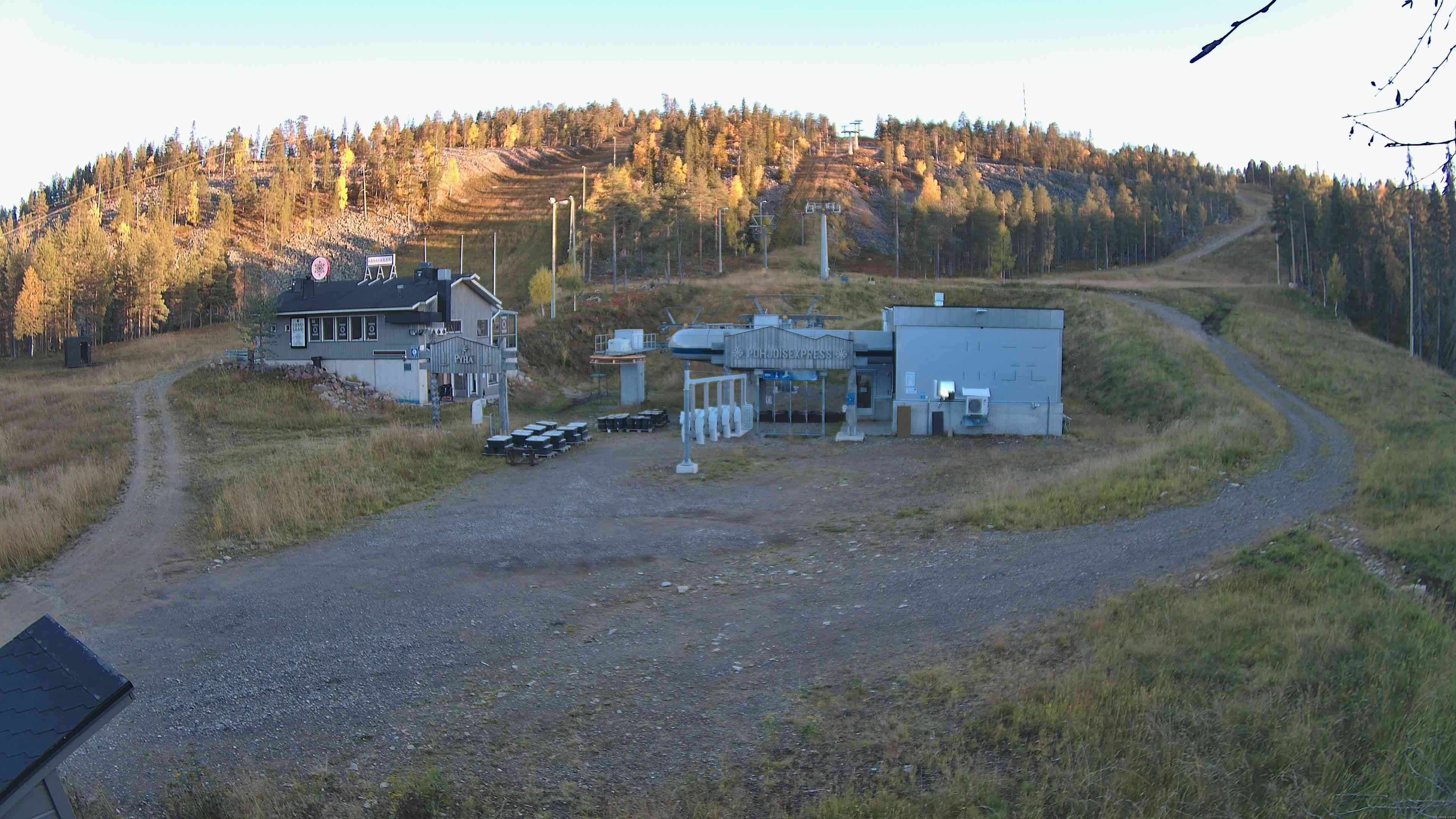Pyhä PohjoisExpress Base snow cam captured at 15 September 2026 at 7:07 pm GMT+3
