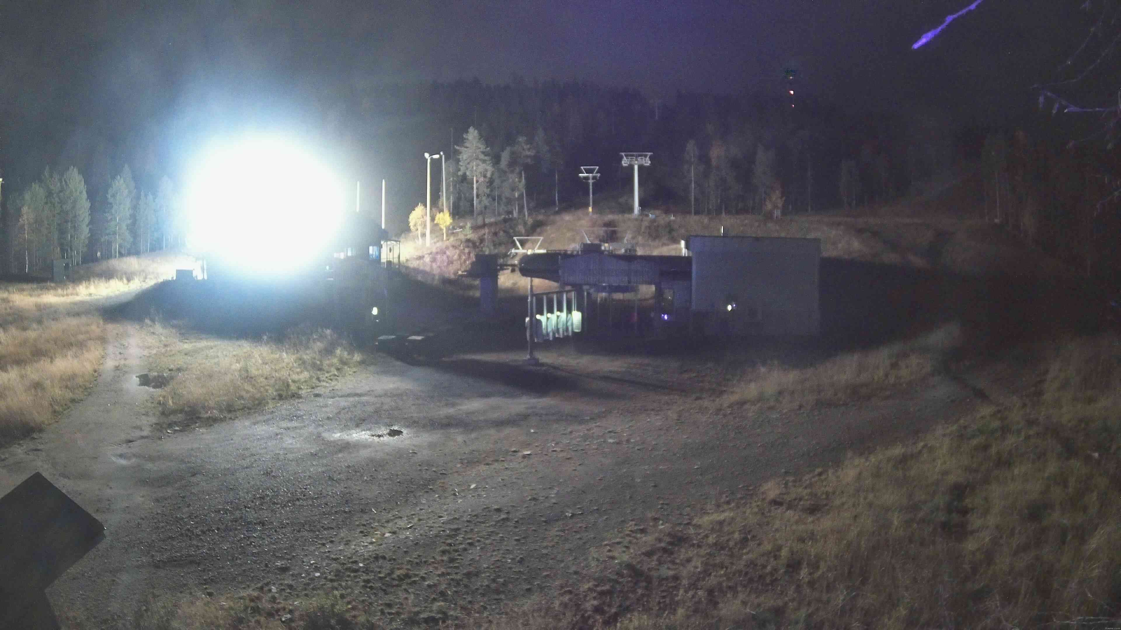 Pyhä PohjoisExpress Base snow cam captured at 21 September 2026 at 11:00 pm GMT+3