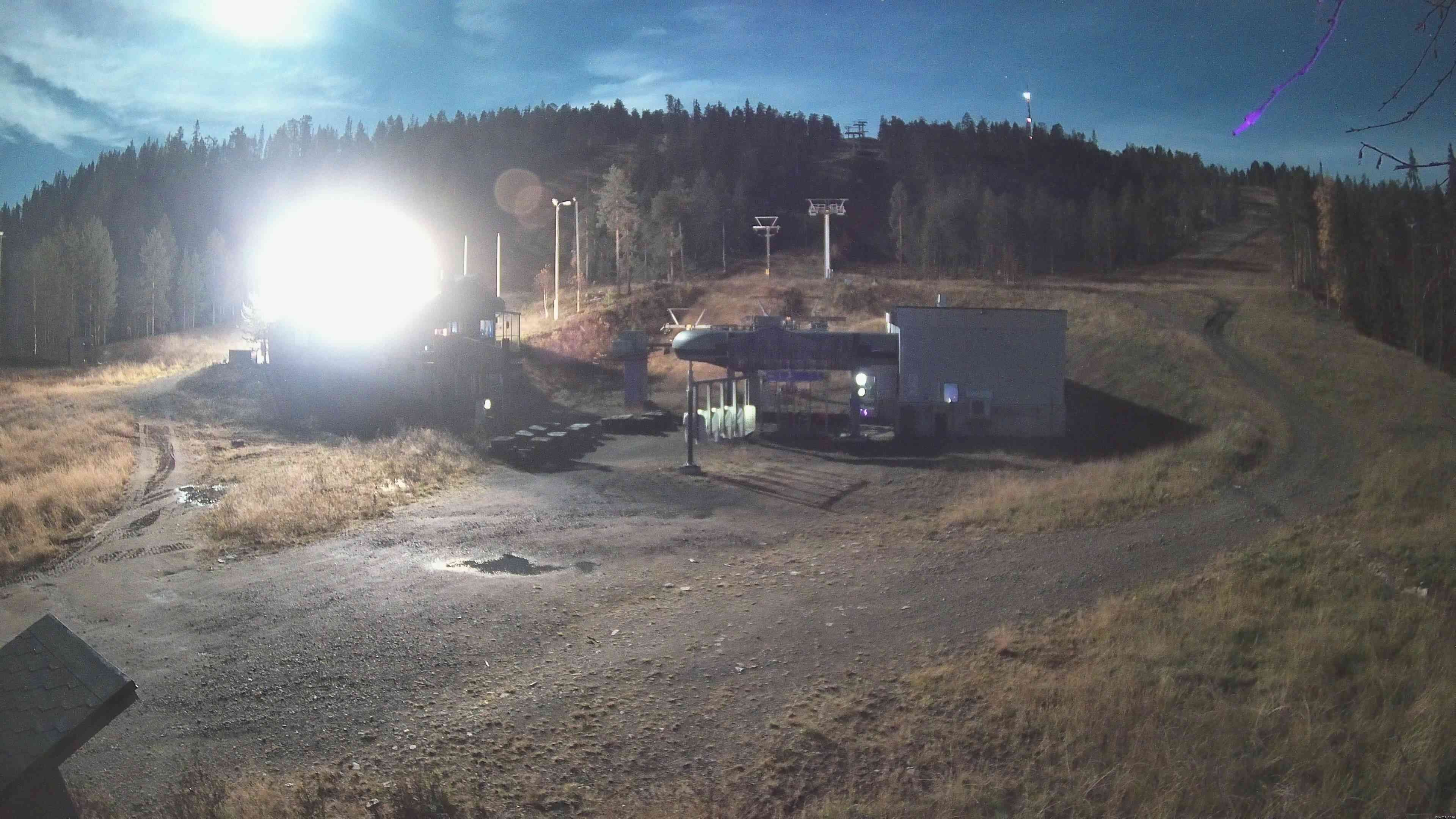 Pyhä PohjoisExpress Base snow cam captured at 27 September 2026 at 11:04 pm GMT+3
