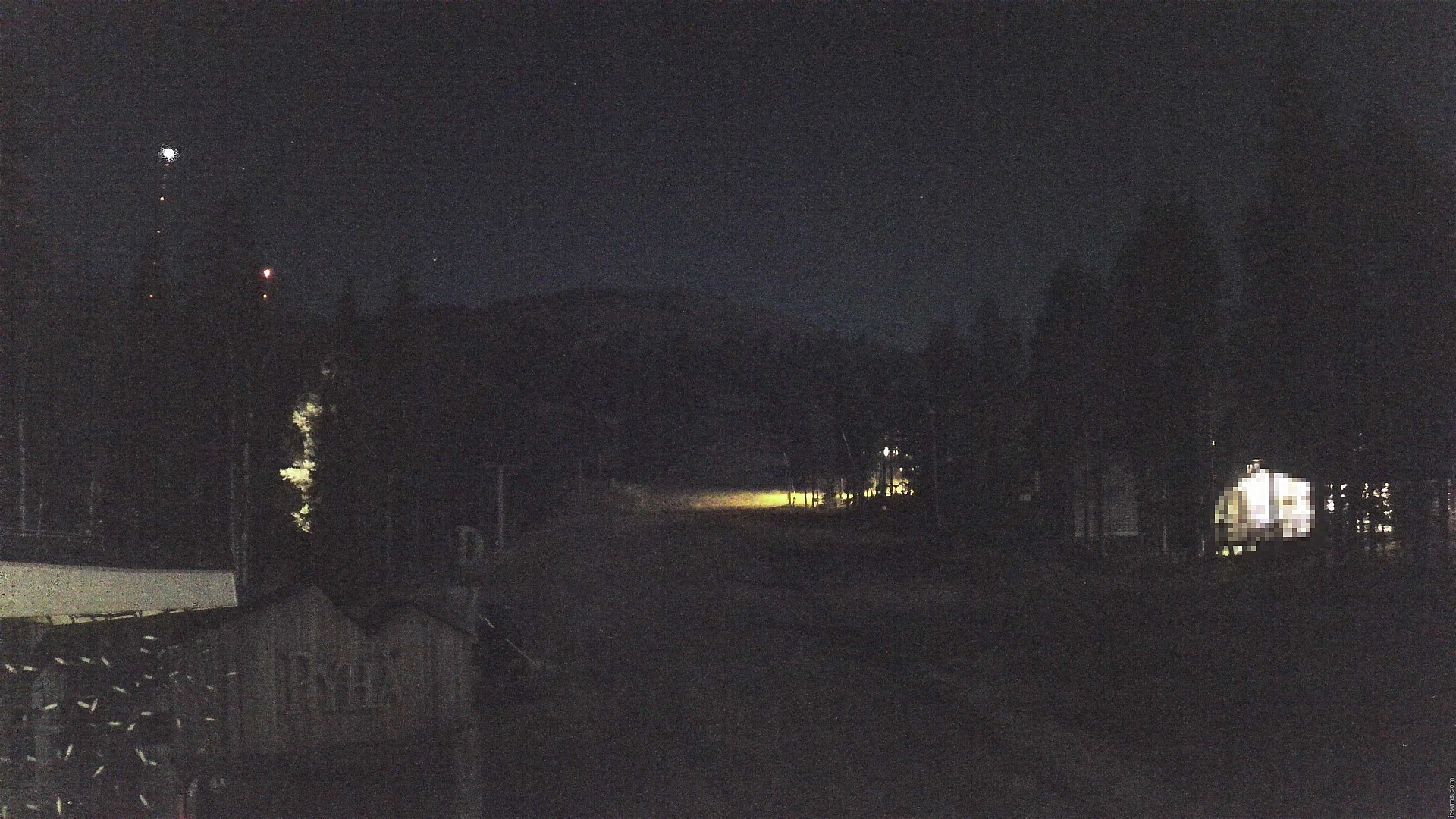 Pyhä Family Slopes Base snow cam captured at 29 September 2026 at 11:03 pm GMT+3