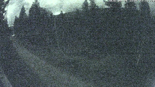 Saariselkä Saariselkä Ski Track Live snow cam captured at 21 September 2026 at 11:57 pm GMT+3