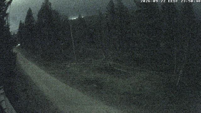 Saariselkä Saariselkä Ski Track Live snow cam captured at 22 September 2026 at 11:51 pm GMT+3