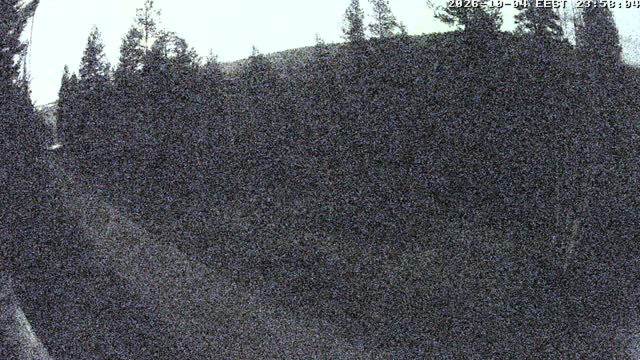 Saariselkä Saariselkä Ski Track Live snow cam captured at 4 October 2026 at 11:58 pm GMT+3