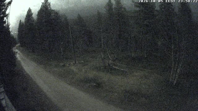 Saariselkä Saariselkä Ski Track Live snow cam captured at 5 October 2026 at 11:58 pm GMT+3