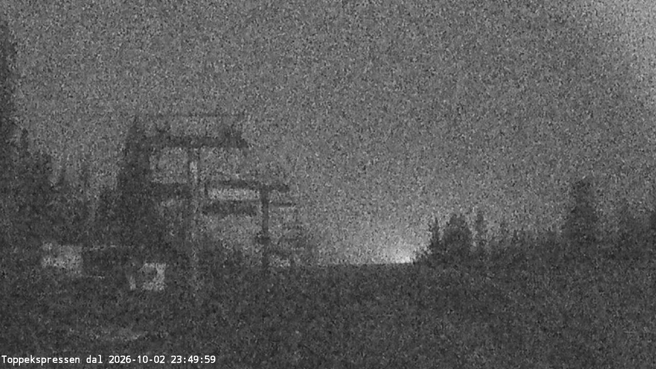 Trysil Top Express Valley snow cam captured at 2 October 2026 at 11:54 pm GMT+2