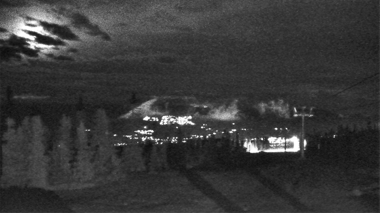 Trysil Trysil Gondola Summit snow cam captured at 3 October 2026 at 11:53 pm GMT+2