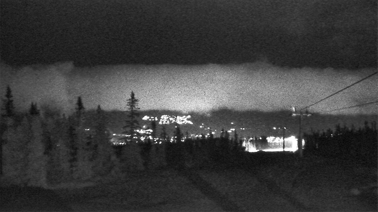 Trysil Trysil Gondola Summit snow cam captured at 4 October 2026 at 11:50 pm GMT+2