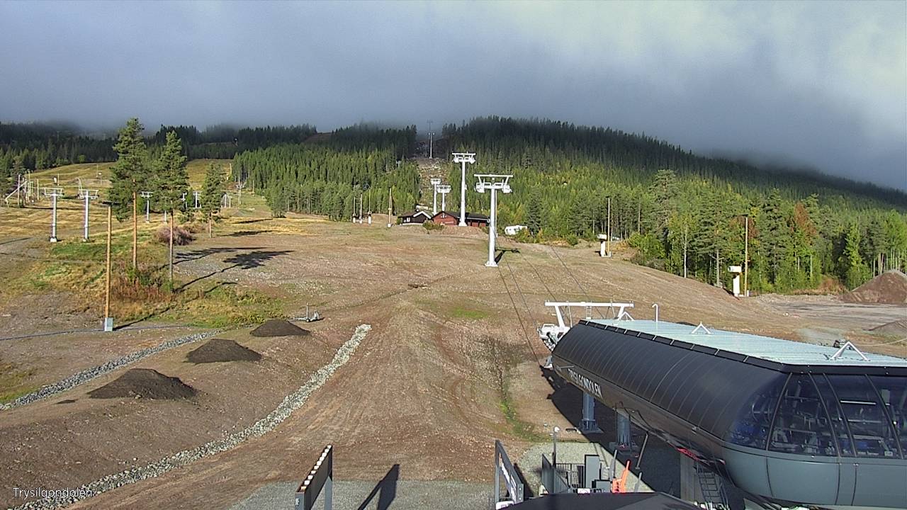 Trysil Trysil Gondola snow cam captured at 13 September 2026 at 9:33 am GMT+2