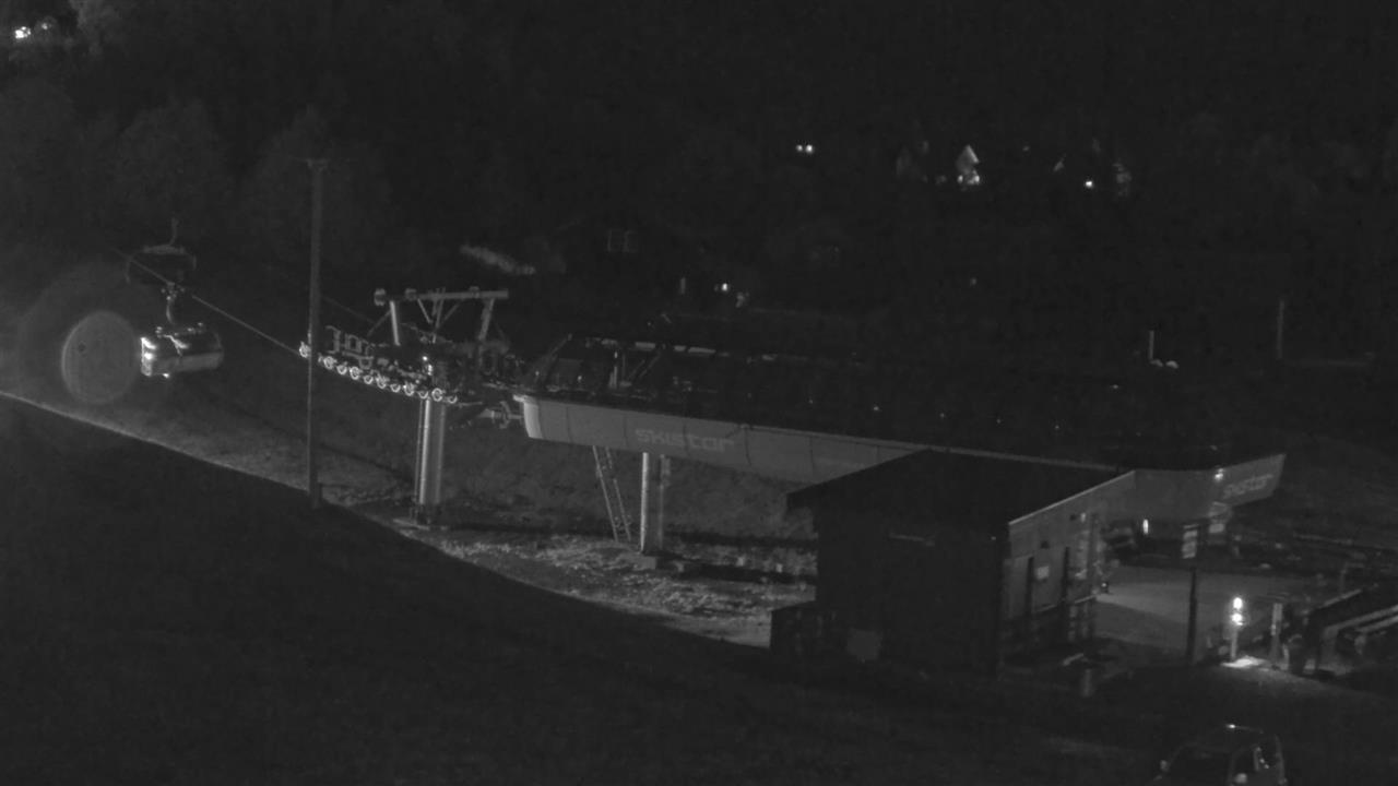 Hemsedal Lodge Express snow cam captured at 3 October 2026 at 11:51 pm GMT+2