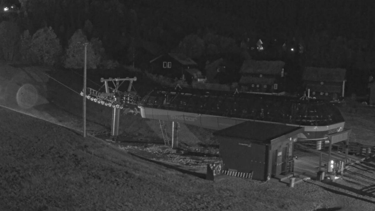 Hemsedal Lodge Express snow cam captured at 6 October 2026 at 4:07 am GMT+2