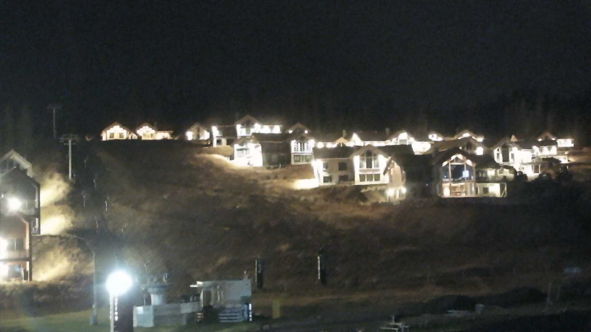 Hafjell Mosetertoppen - View 2 snow cam captured at 18 September 2026 at 11:50 pm GMT+2