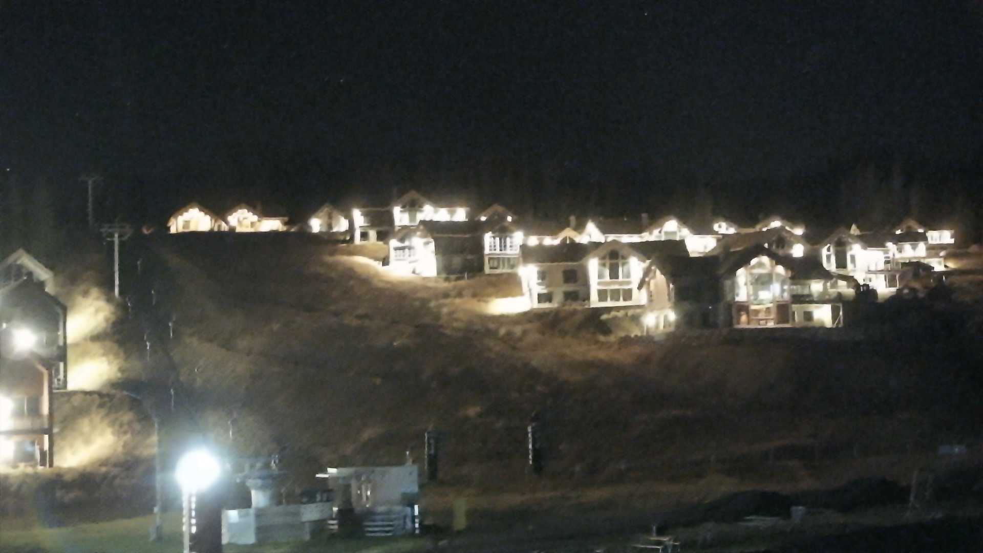 Hafjell Mosetertoppen - View 2 snow cam captured at 19 September 2026 at 11:56 pm GMT+2