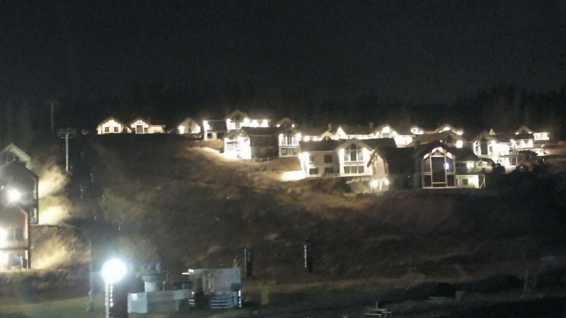 Hafjell Mosetertoppen - View 2 snow cam captured at 20 September 2026 at 11:53 pm GMT+2