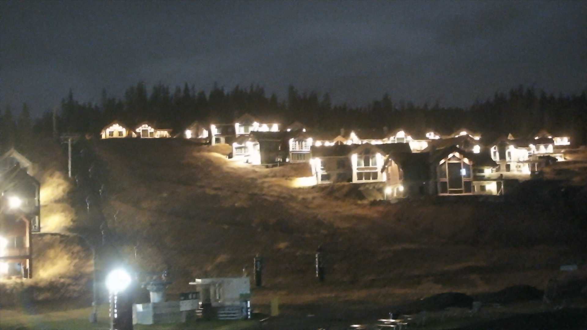 Hafjell Mosetertoppen - View 2 snow cam captured at 25 September 2026 at 11:52 pm GMT+2