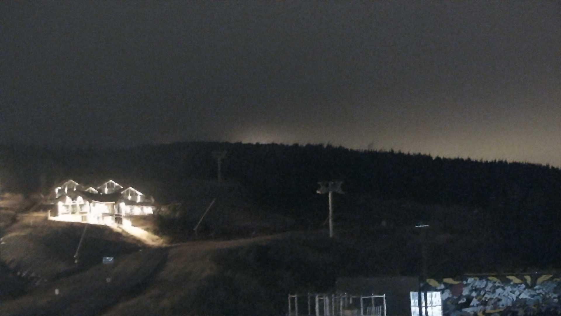 Hafjell Mosetertoppen - View 4 snow cam captured at 1 October 2026 at 11:41 pm GMT+2