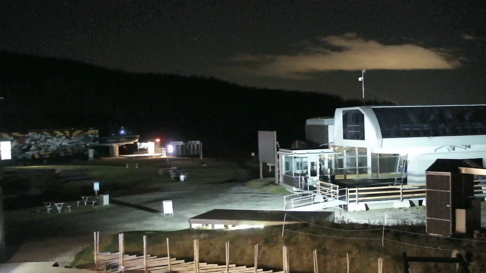 Hafjell Mosetertoppen - View 5 snow cam captured at 19 September 2026 at 11:56 pm GMT+2