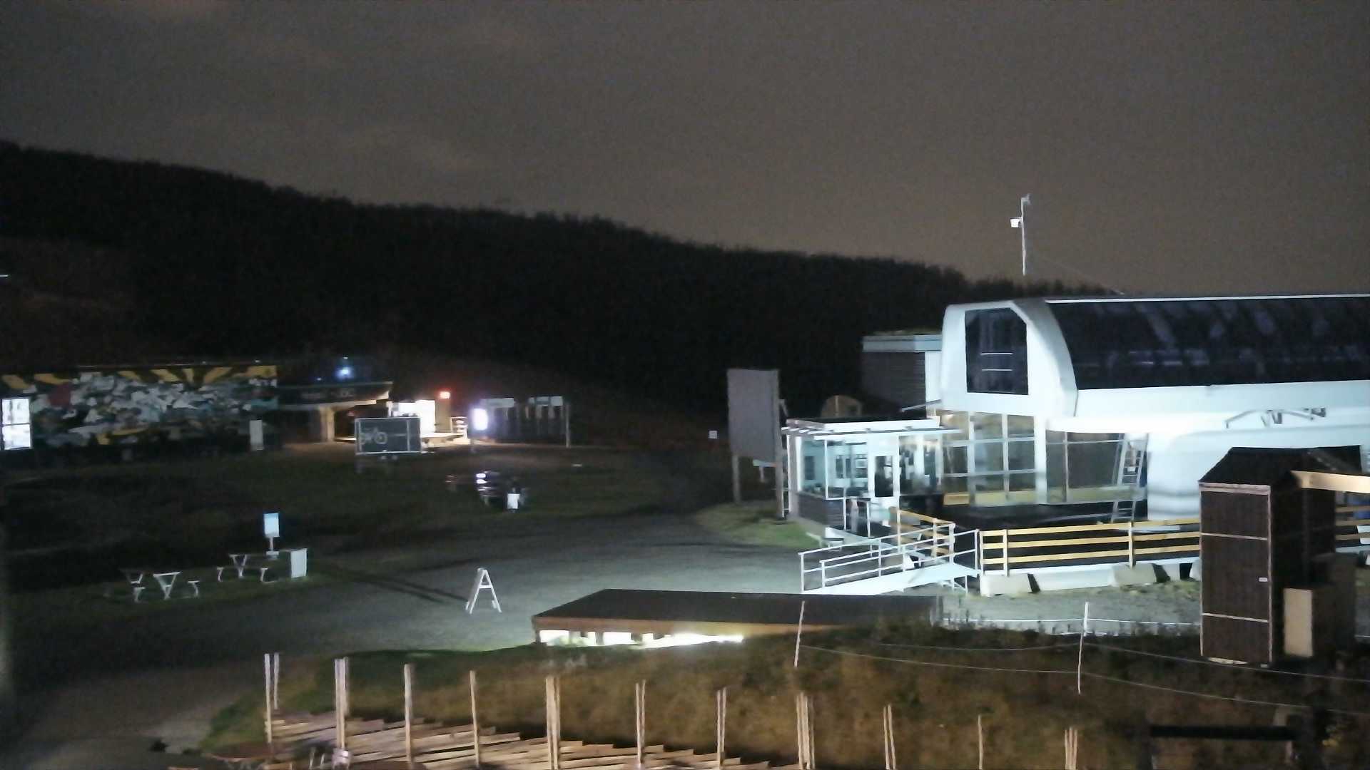 Hafjell Mosetertoppen - View 5 snow cam captured at 25 September 2026 at 11:52 pm GMT+2