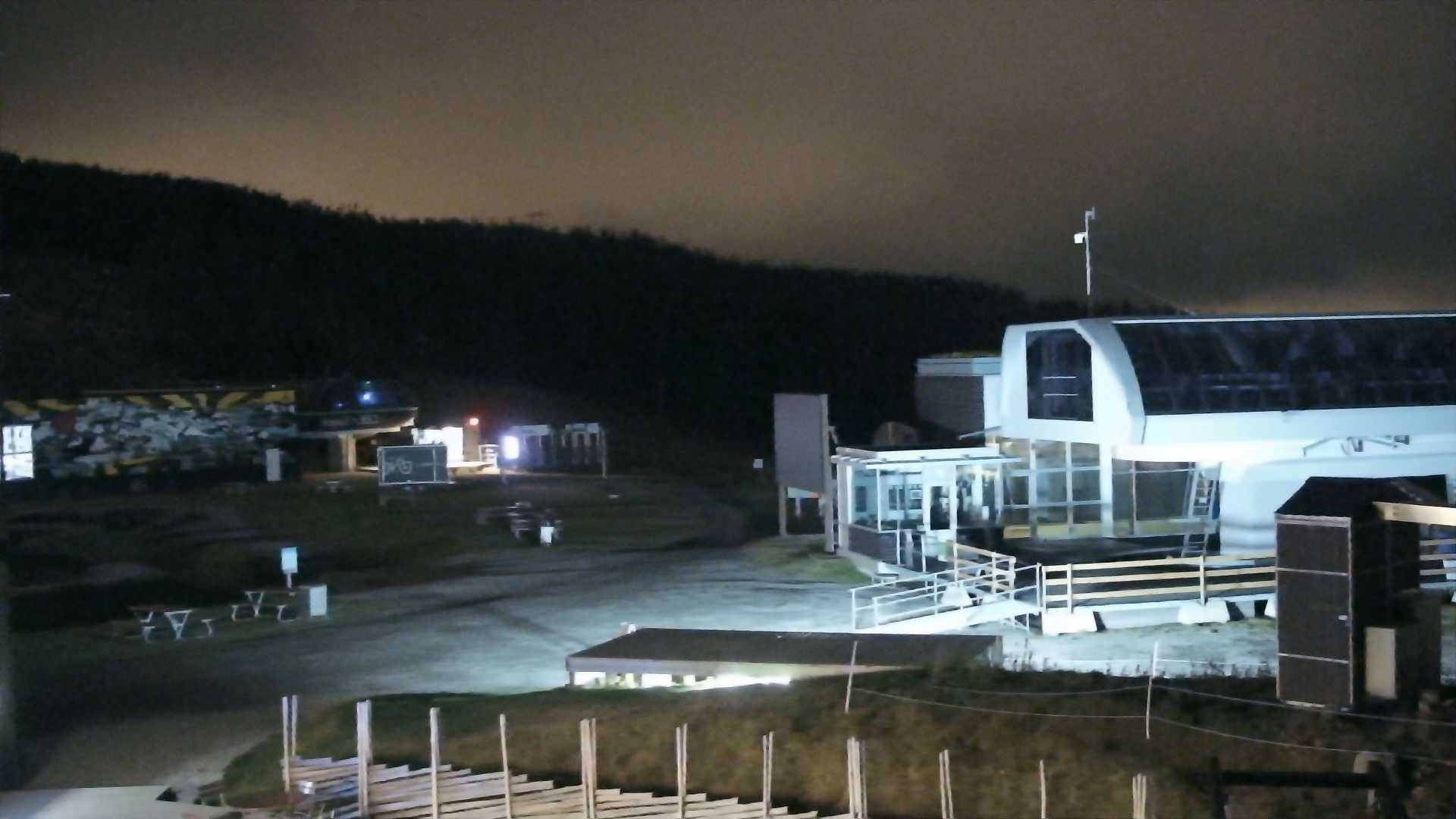 Hafjell Mosetertoppen - View 5 snow cam captured at 1 October 2026 at 11:41 pm GMT+2
