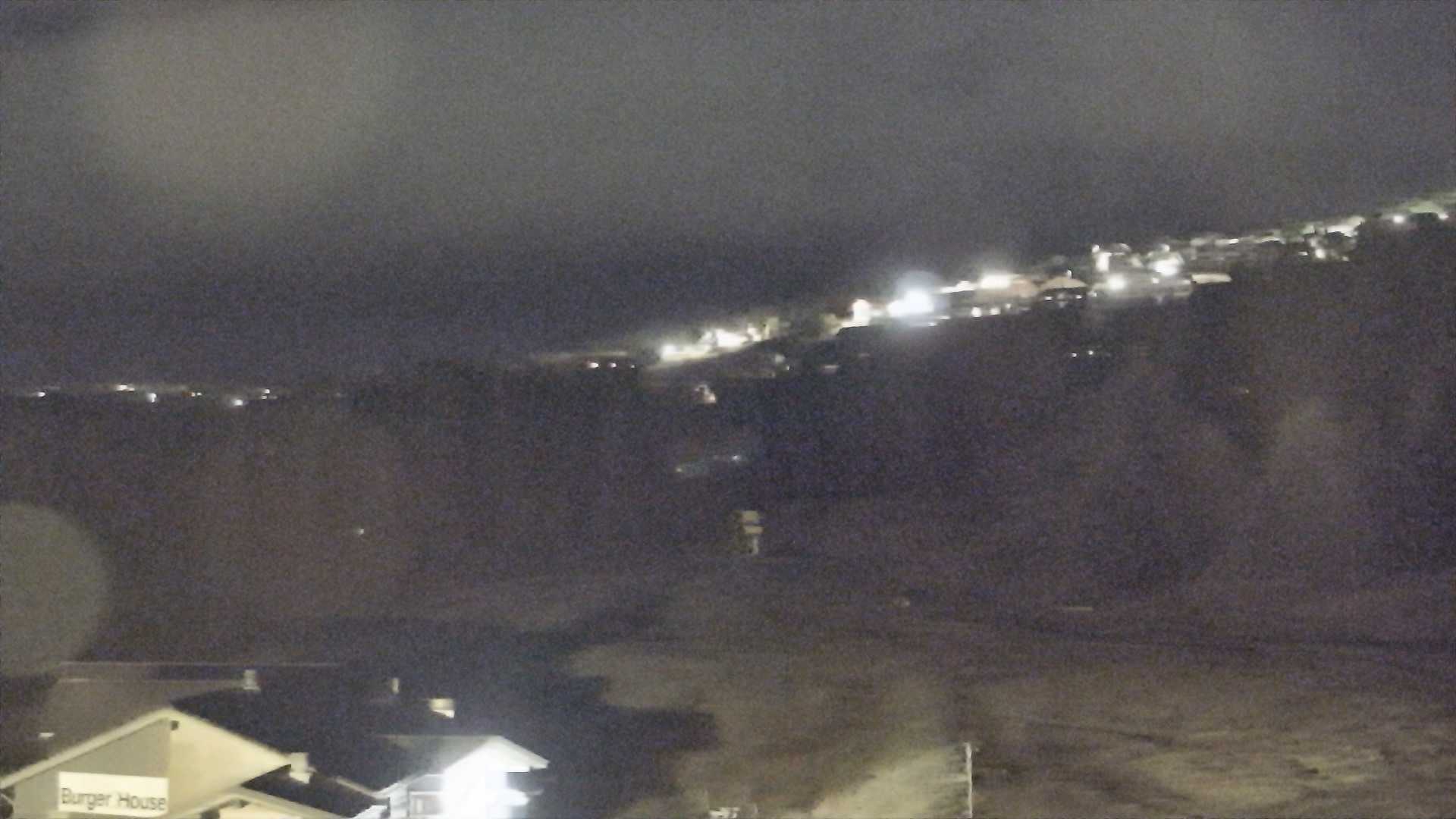 Hafjell Middle Station - View 1 snow cam captured at 17 September 2026 at 11:49 pm GMT+2