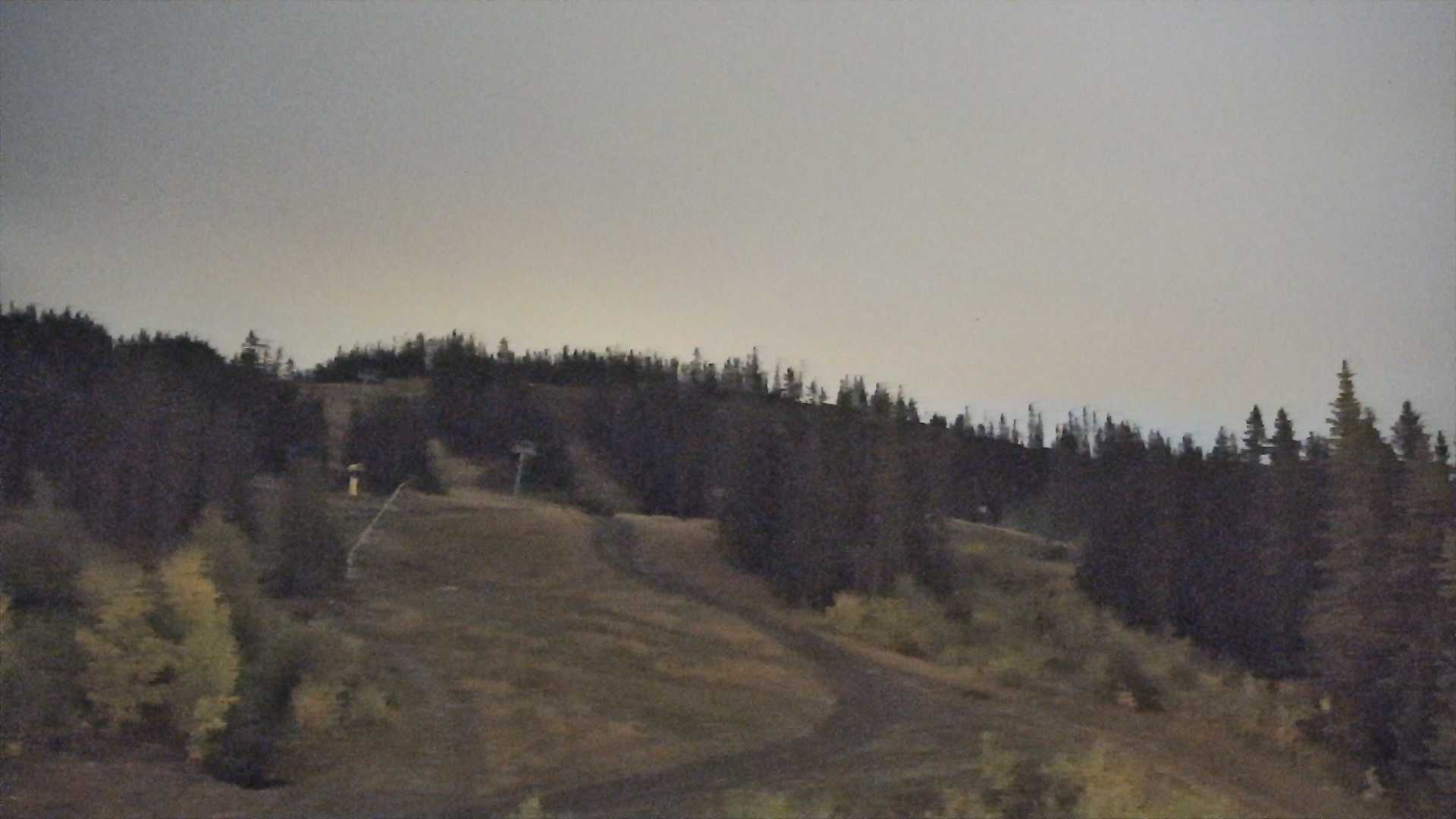 Hafjell Middle Station - View 2 snow cam captured at 24 September 2026 at 11:51 pm GMT+2