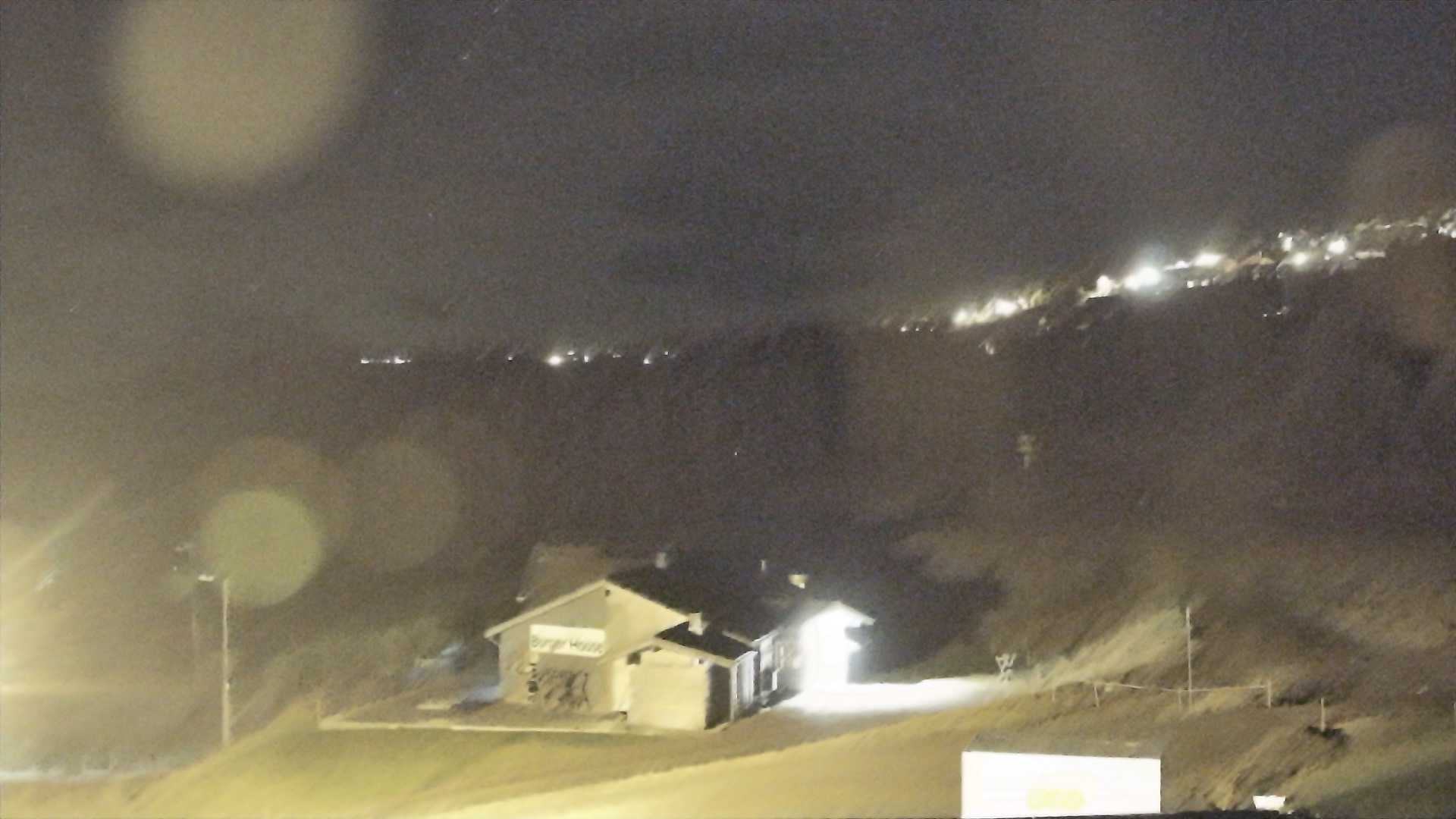 Hafjell Middle Station - View 3 snow cam captured at 20 September 2026 at 11:53 pm GMT+2