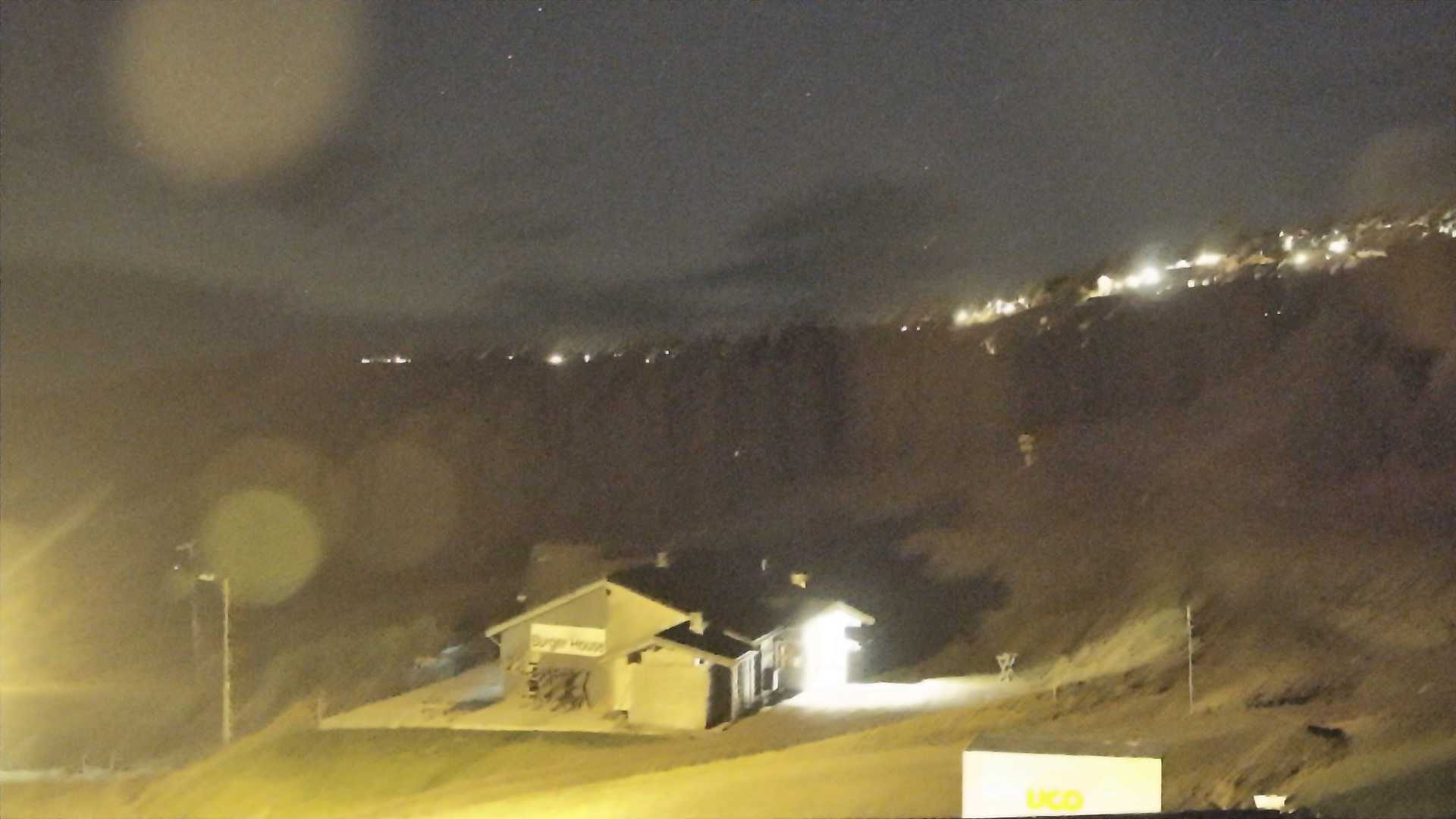Hafjell Middle Station - View 3 snow cam captured at 21 September 2026 at 11:55 pm GMT+2
