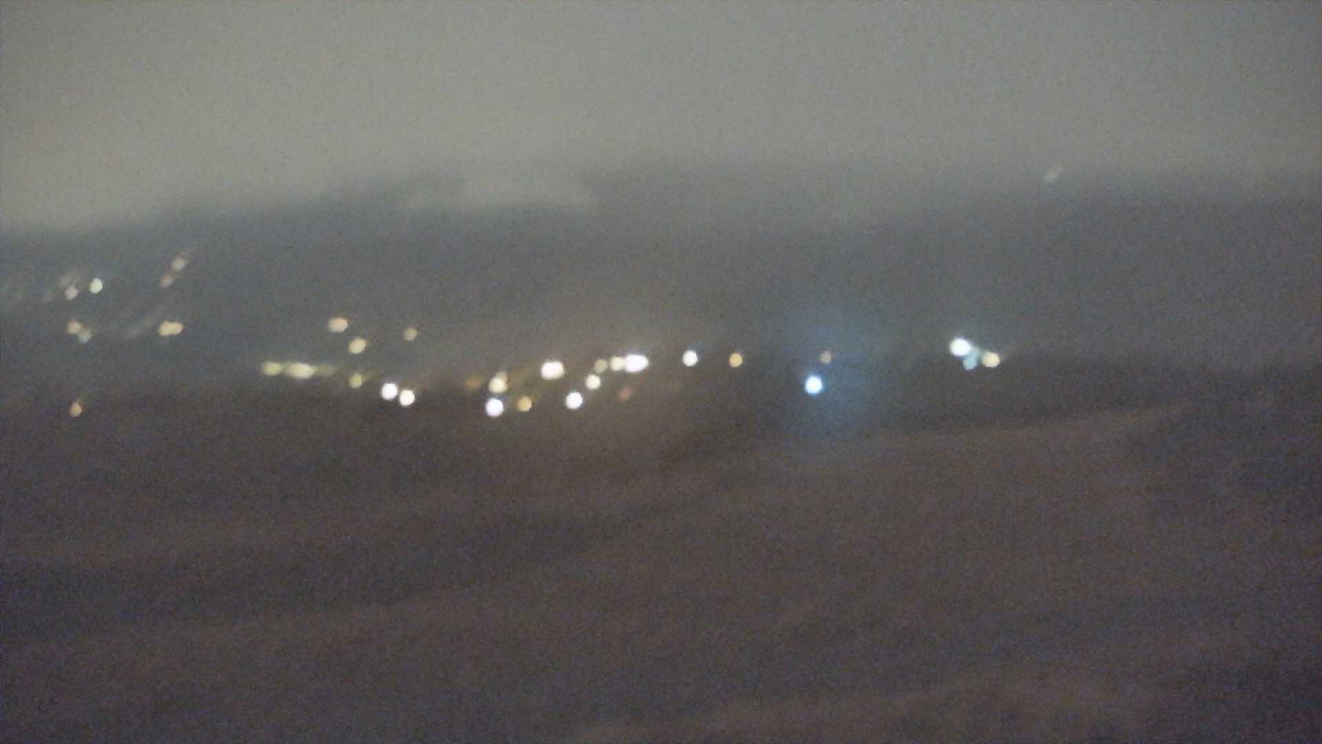 Hafjell Hafjelltoppen - View 1 snow cam captured at 29 September 2026 at 11:40 pm GMT+2