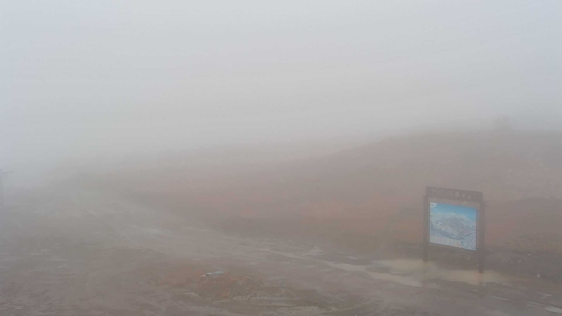 Hafjell Hafjelltoppen - View 2 snow cam captured at 15 September 2026 at 6:47 pm GMT+2