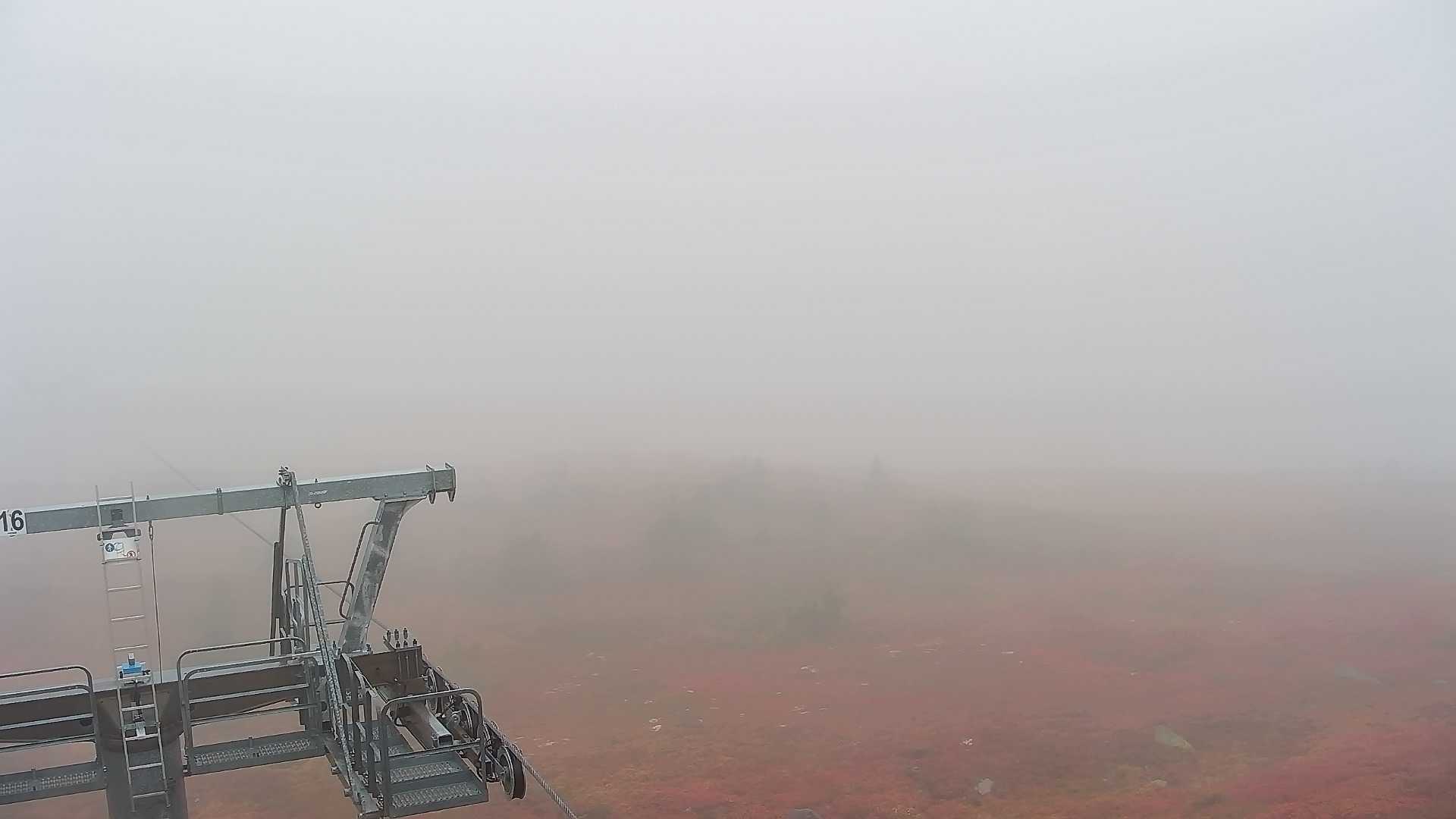 Hafjell Hafjelltoppen - View 3 snow cam captured at 15 September 2026 at 6:47 pm GMT+2