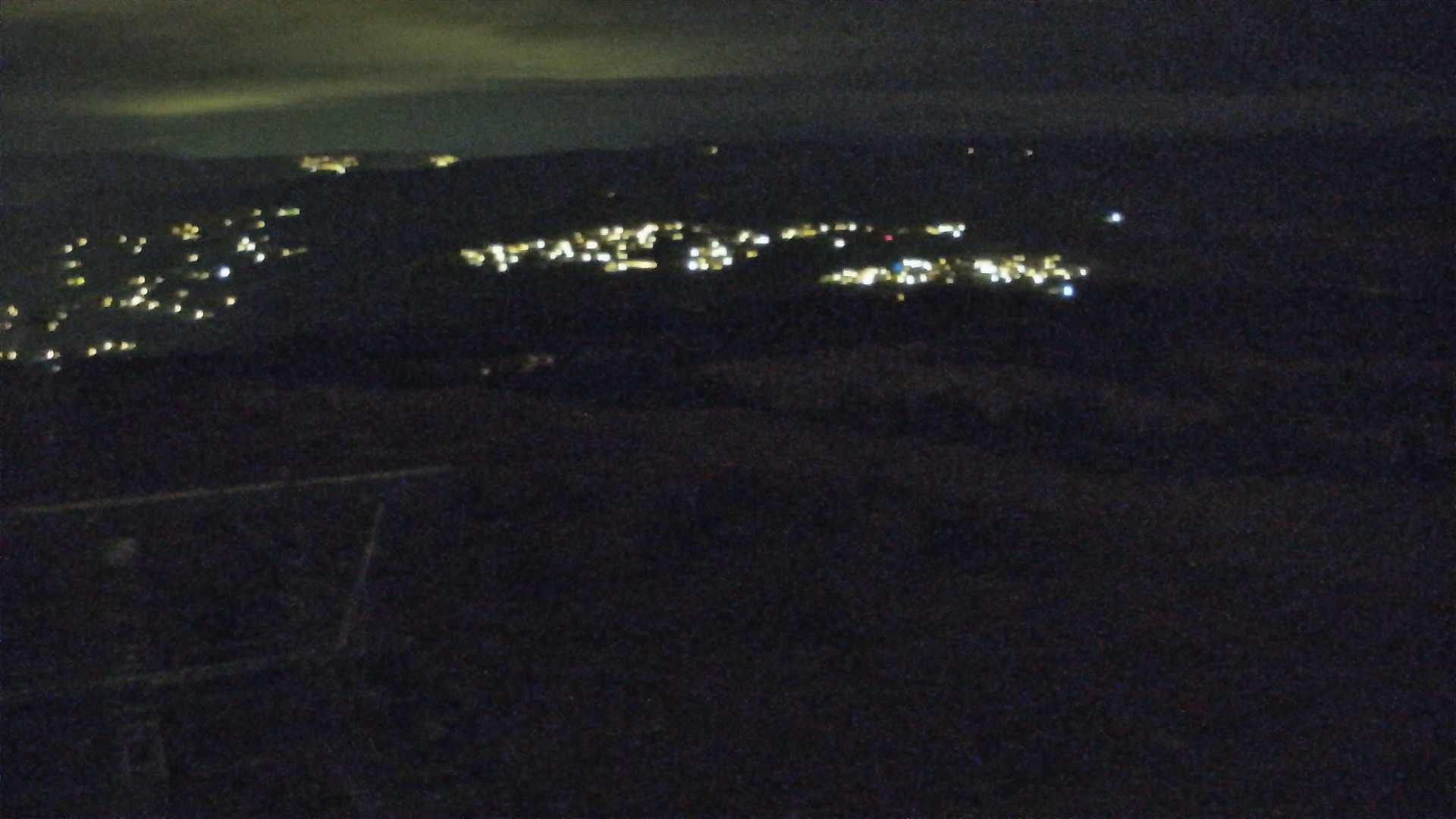 Hafjell Hafjelltoppen - View 3 snow cam captured at 16 September 2026 at 11:59 pm GMT+2