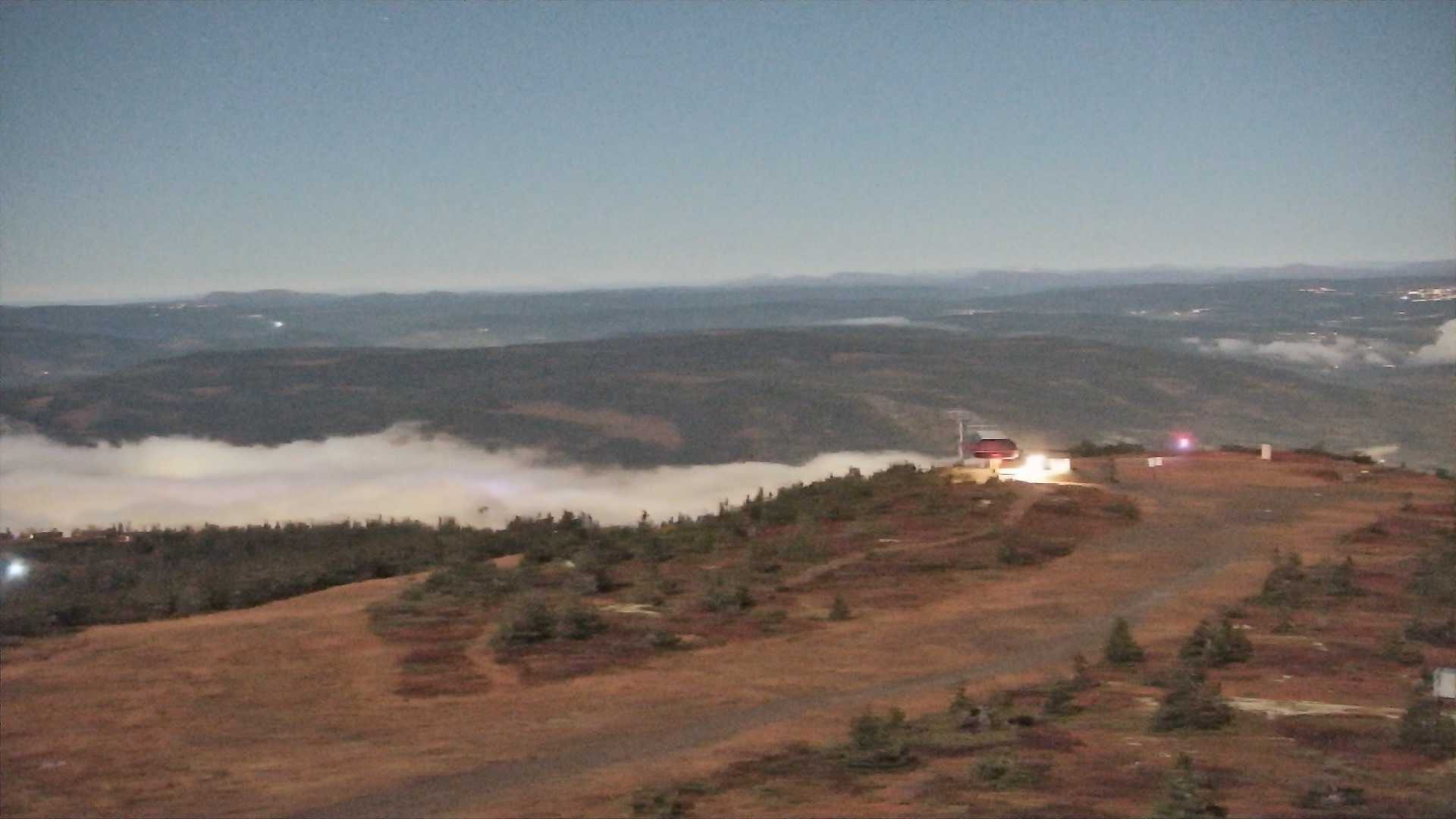Hafjell Hafjelltoppen - View 5 snow cam captured at 28 September 2026 at 11:55 pm GMT+2