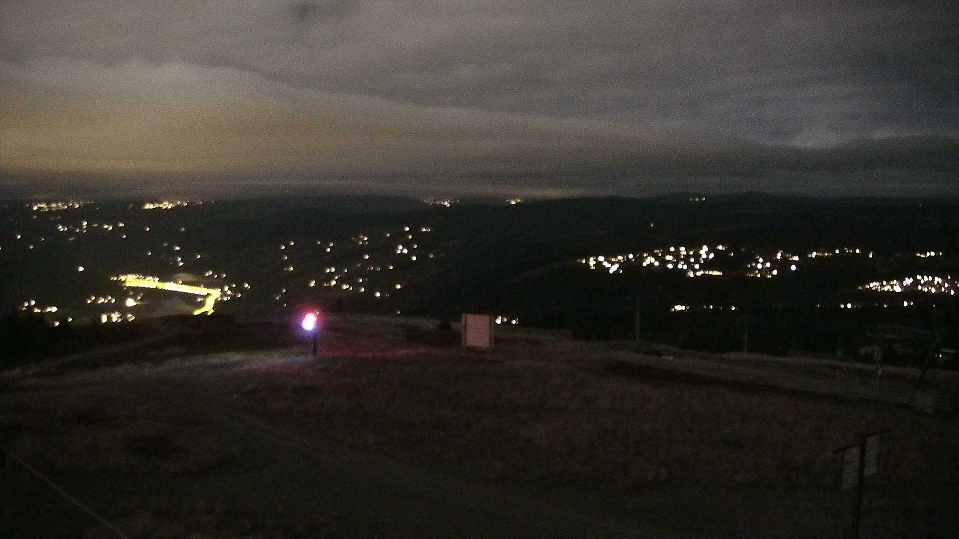 Hafjell Vidsyn Express - View 2 snow cam captured at 30 September 2026 at 5:31 am GMT+2