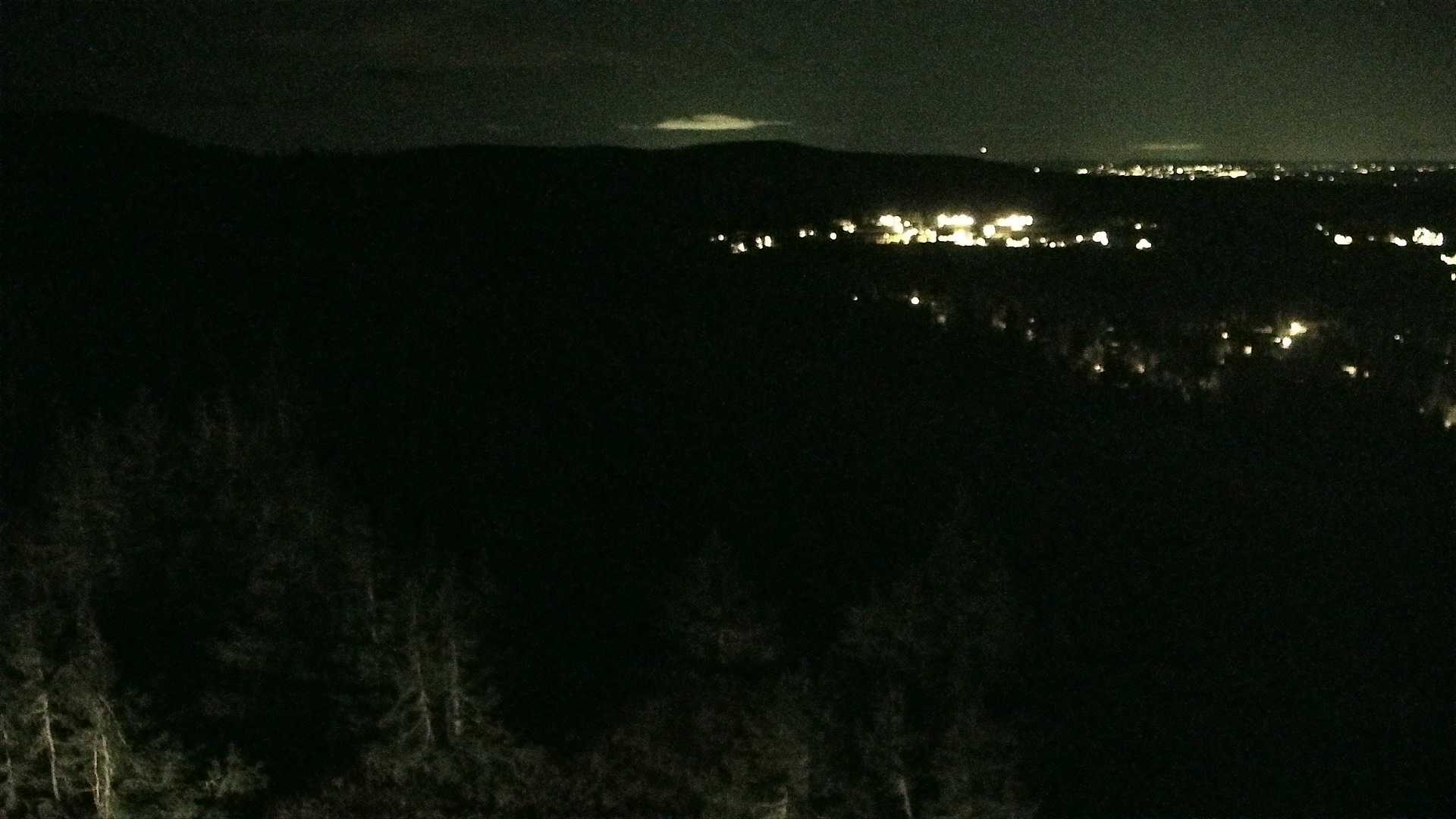 Hafjell Vidsyn Express - View 3 snow cam captured at 19 September 2026 at 11:56 pm GMT+2