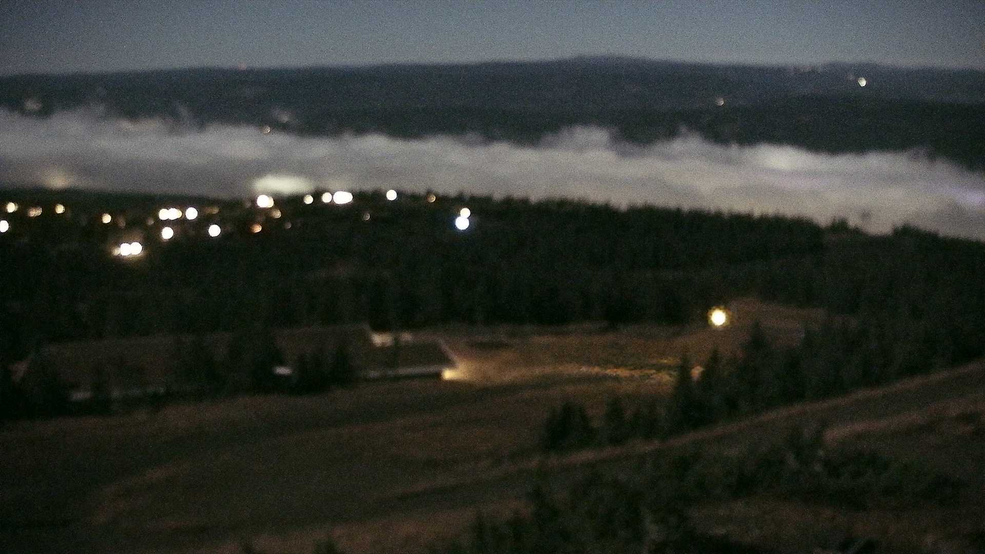 Hafjell Vidsyn Express - View 4 snow cam captured at 28 September 2026 at 11:56 pm GMT+2