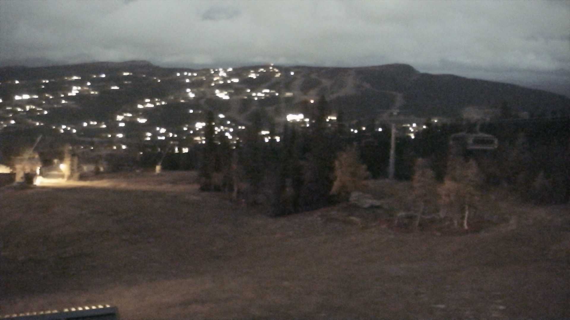 Kvitfjell Varden - View 1 snow cam captured at 27 September 2026 at 11:51 pm GMT+2