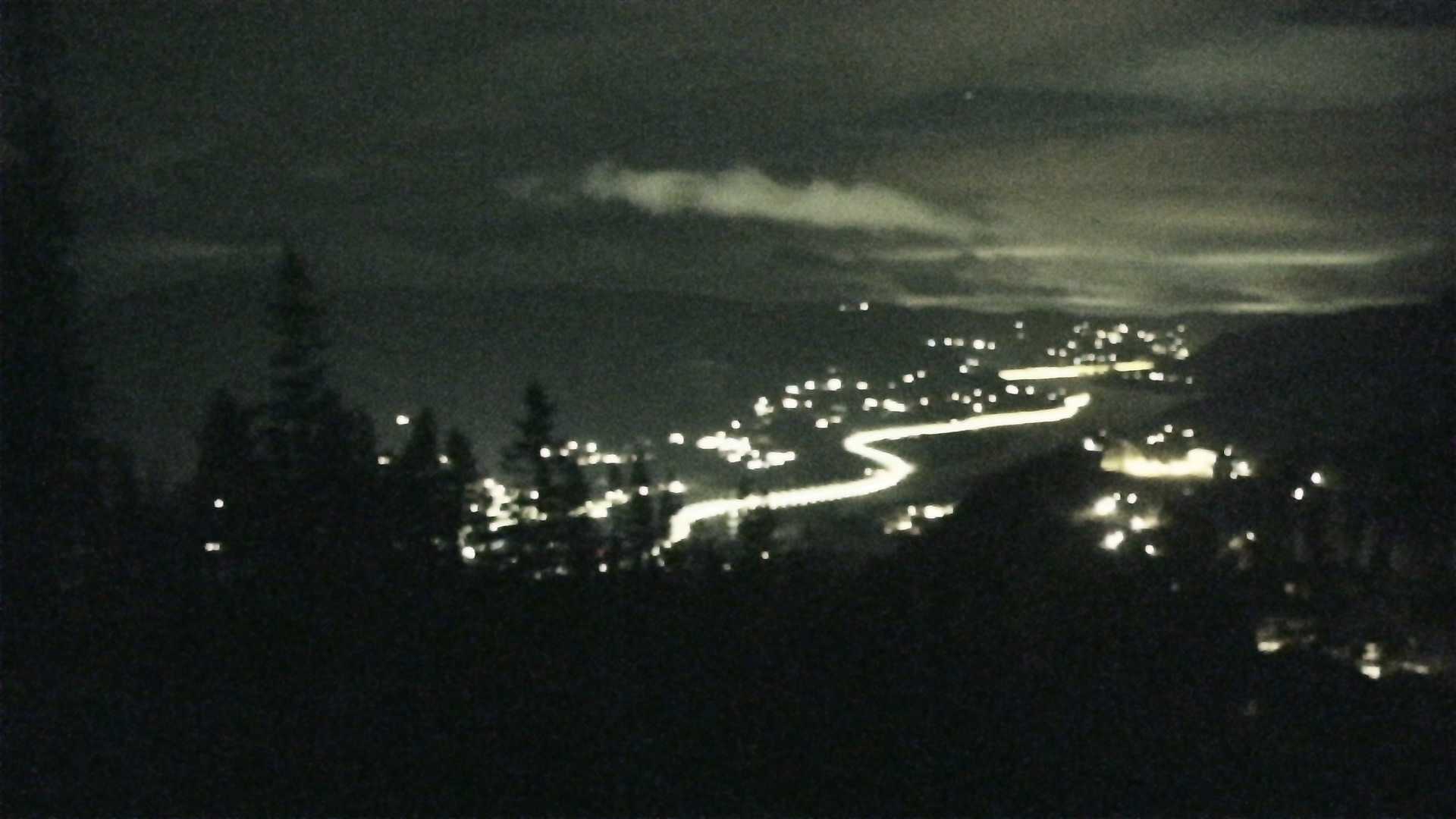 Kvitfjell Middle Station - View 1 snow cam captured at 4 October 2026 at 11:50 pm GMT+2