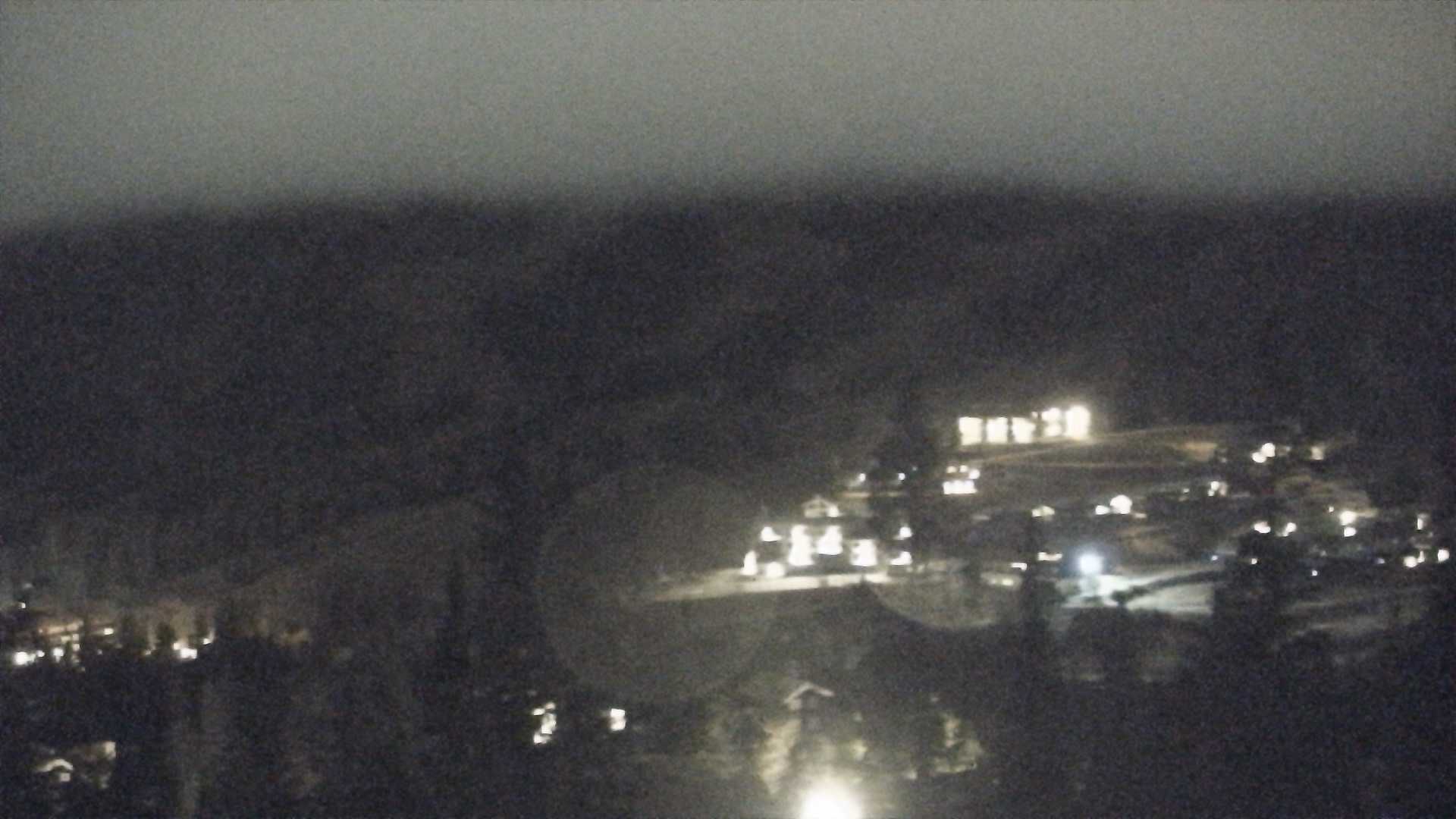 Kvitfjell Middle Station - View 2 snow cam captured at 30 September 2026 at 5:32 am GMT+2