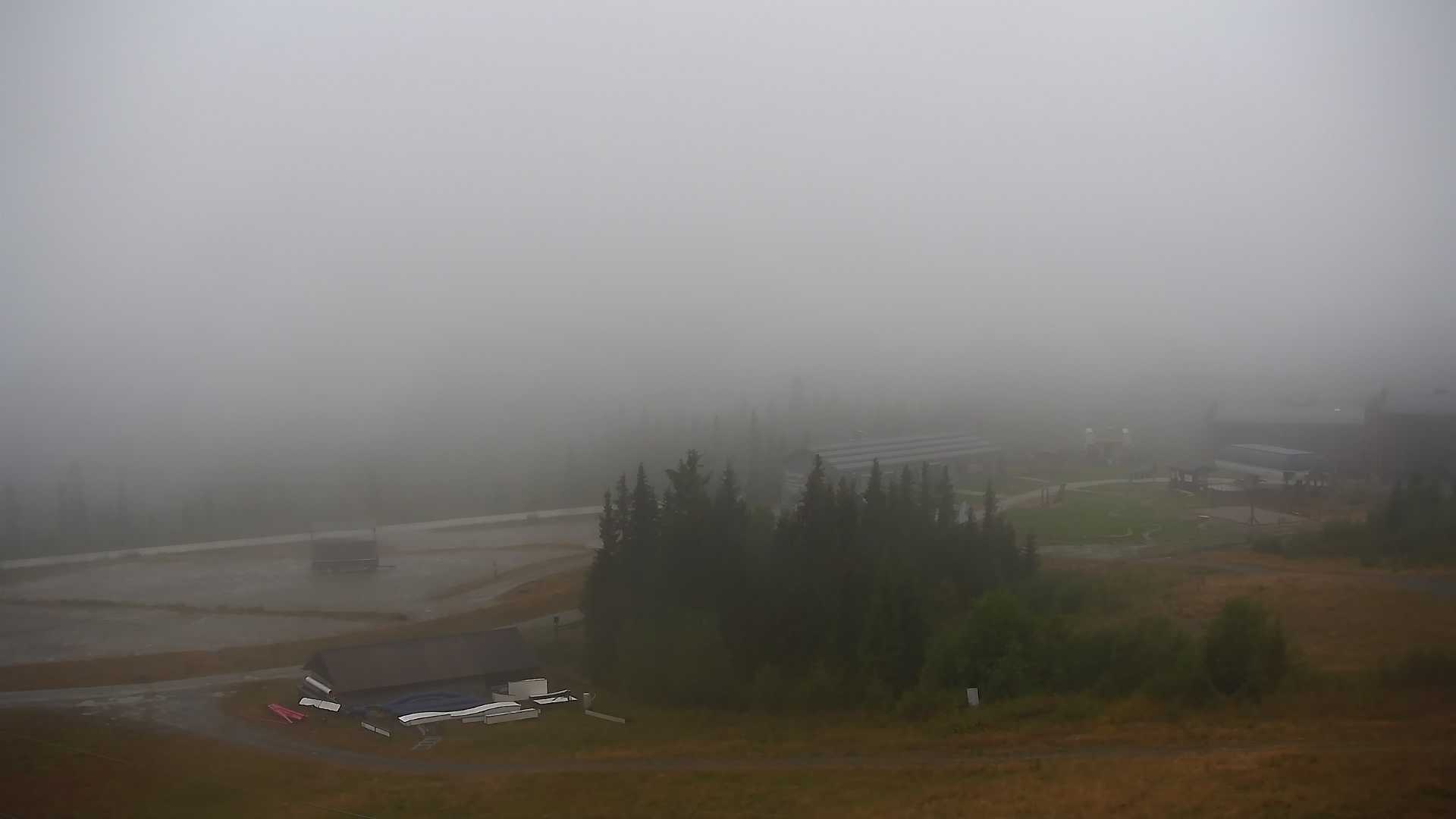 Kvitfjell Skitorget - View 2 snow cam captured at 15 September 2026 at 6:15 pm GMT+2