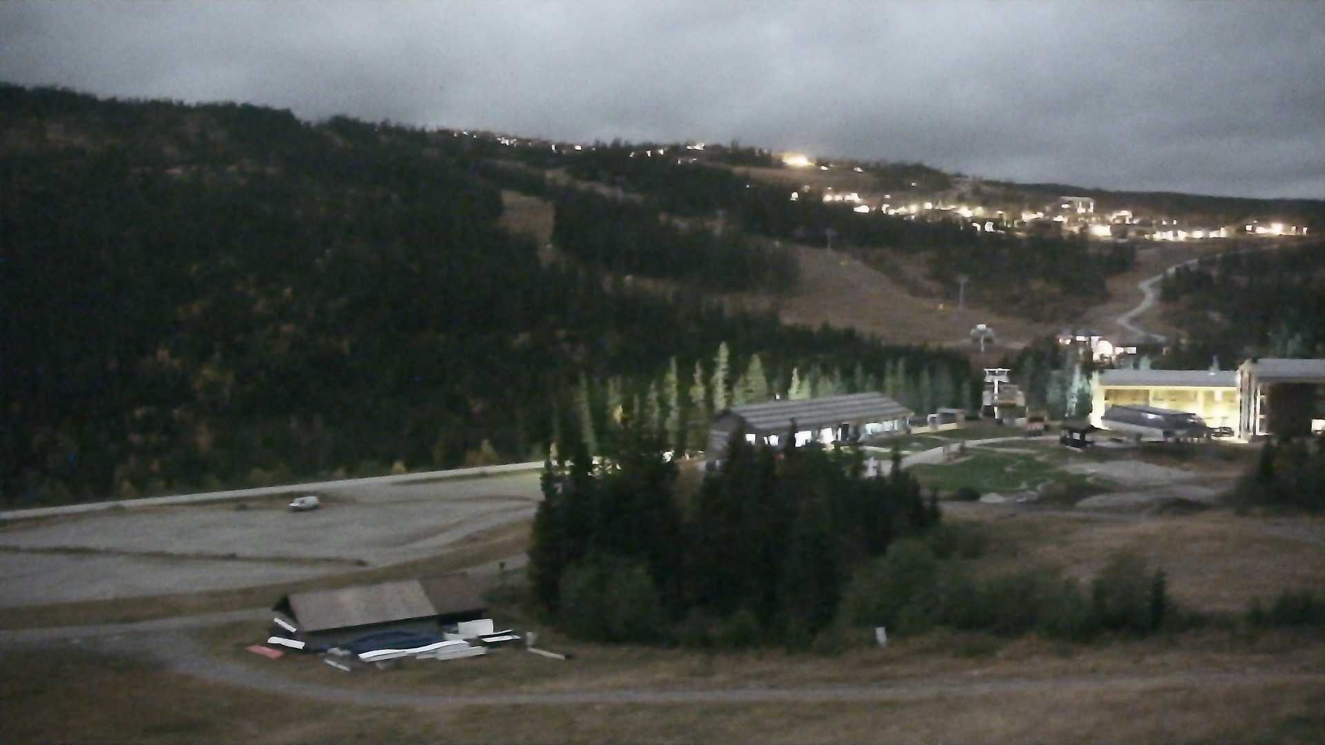 Kvitfjell Skitorget - View 2 snow cam captured at 27 September 2026 at 11:51 pm GMT+2