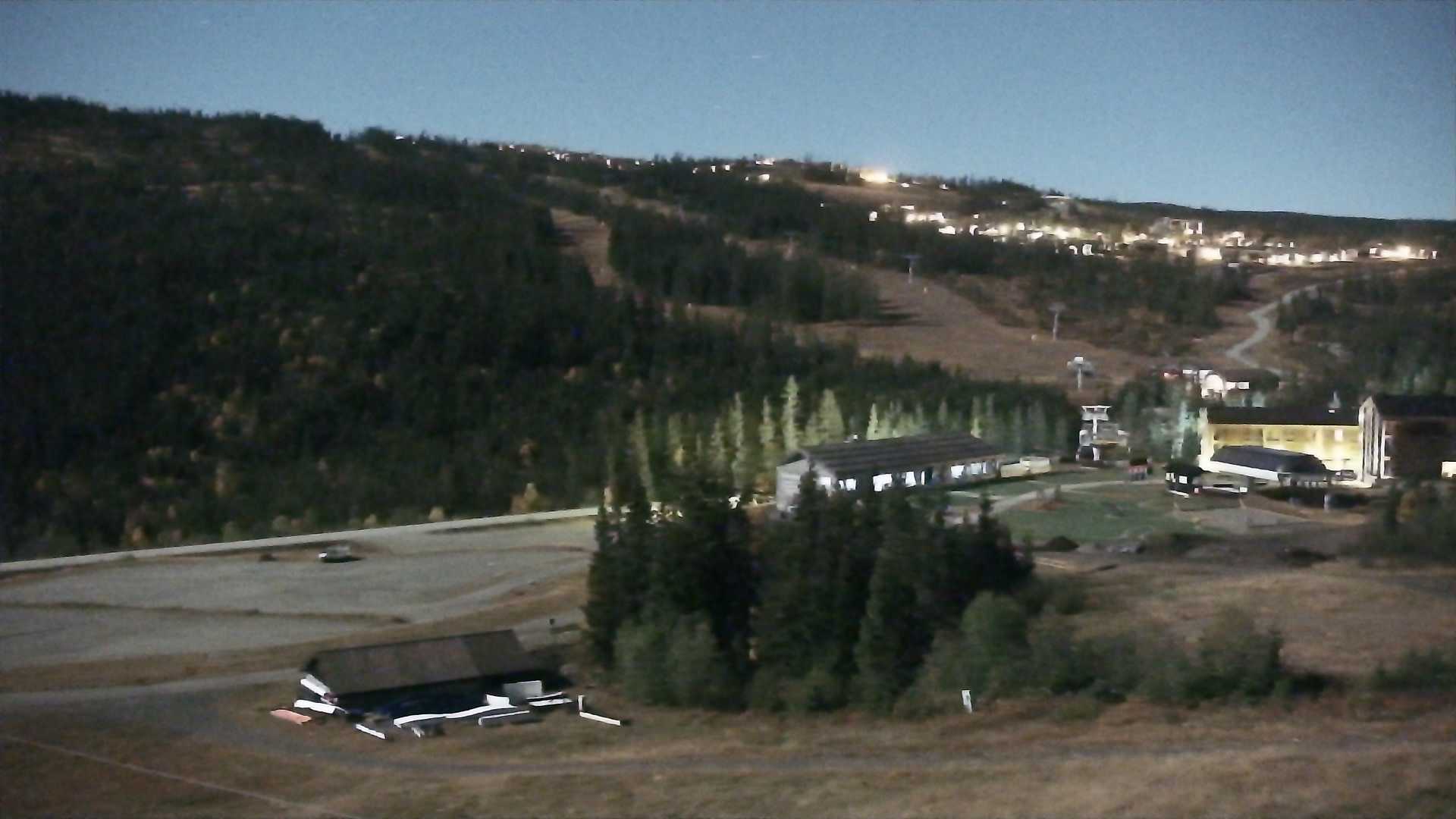 Kvitfjell Skitorget - View 2 snow cam captured at 28 September 2026 at 11:56 pm GMT+2