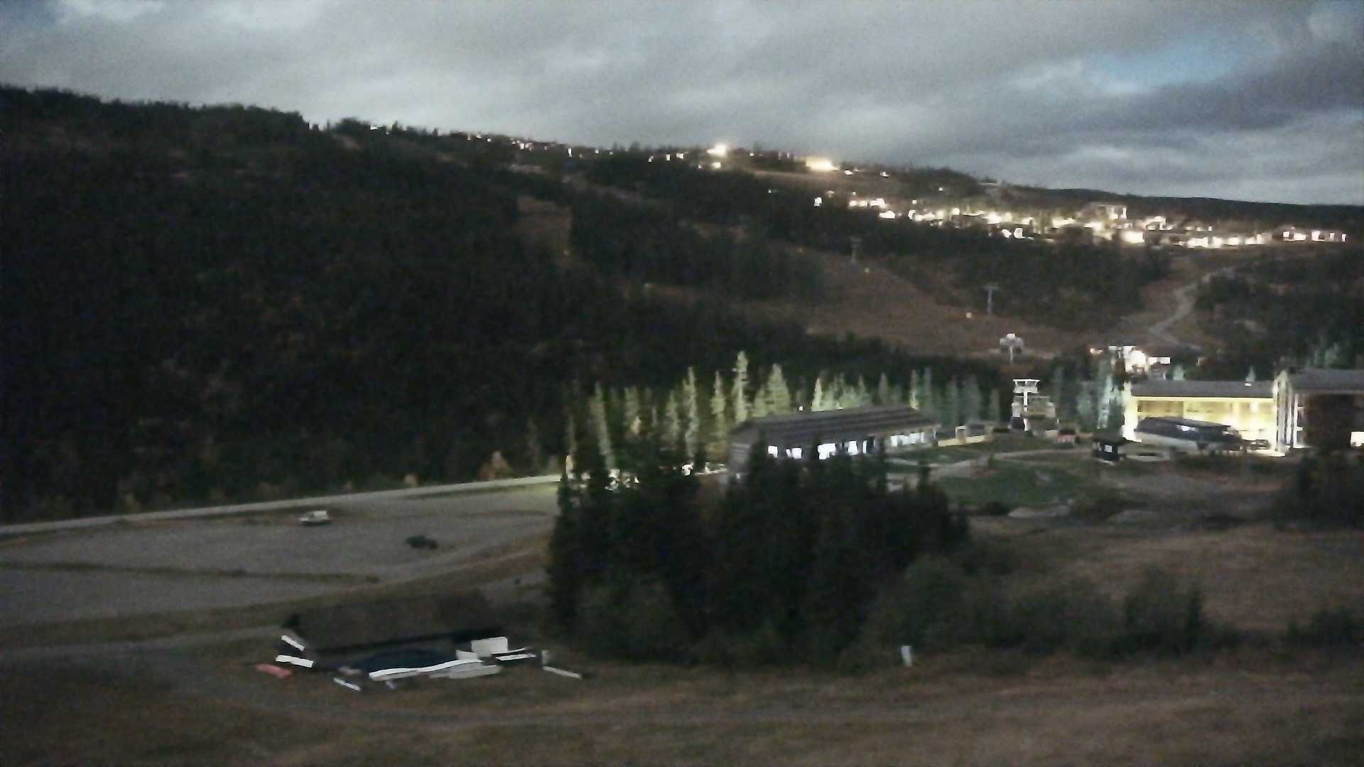 Kvitfjell Skitorget - View 2 snow cam captured at 29 September 2026 at 11:41 pm GMT+2