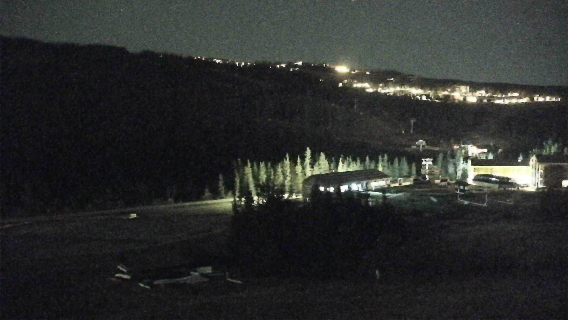 Kvitfjell Skitorget - View 2 snow cam captured at 6 October 2026 at 3:50 am GMT+2