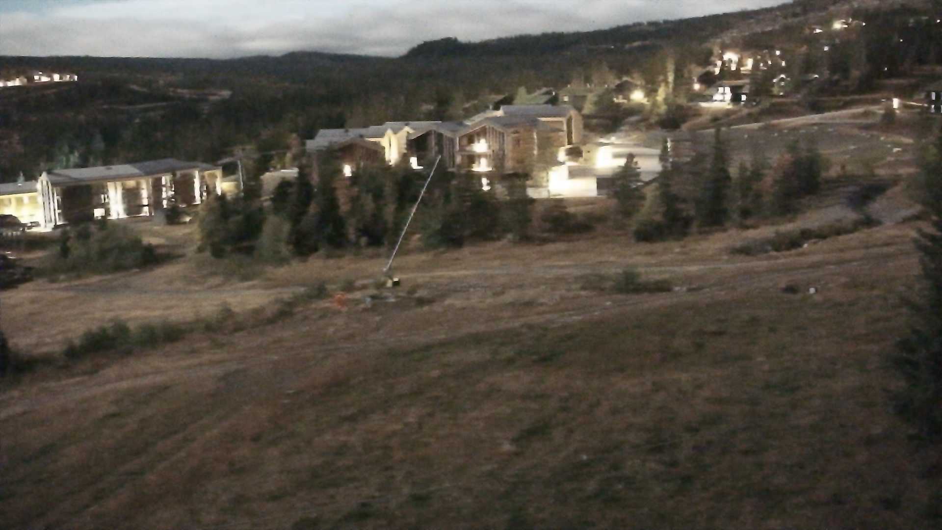 Kvitfjell Skitorget - View 3 snow cam captured at 24 September 2026 at 11:51 pm GMT+2