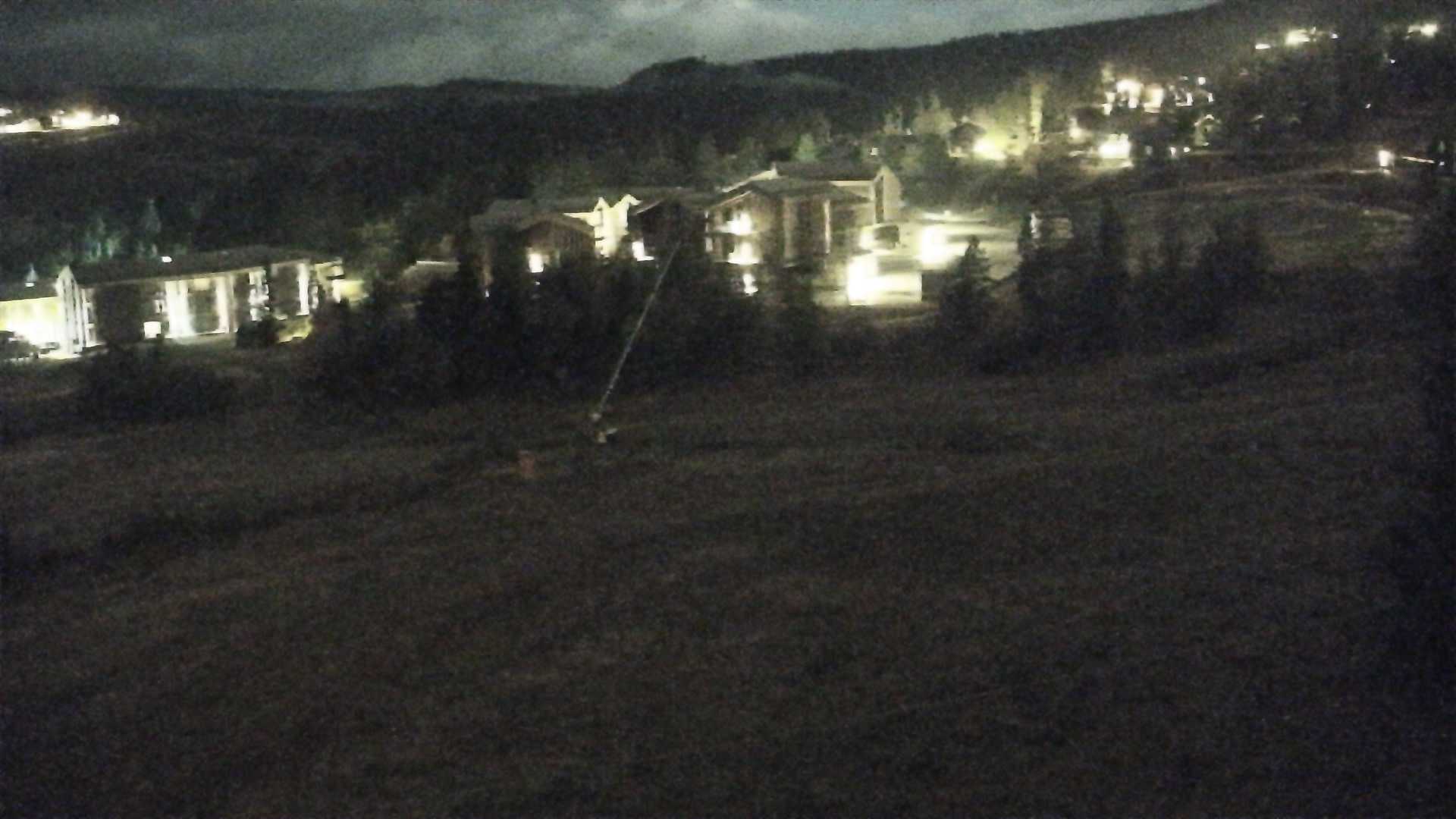 Kvitfjell Skitorget - View 3 snow cam captured at 2 October 2026 at 11:42 pm GMT+2