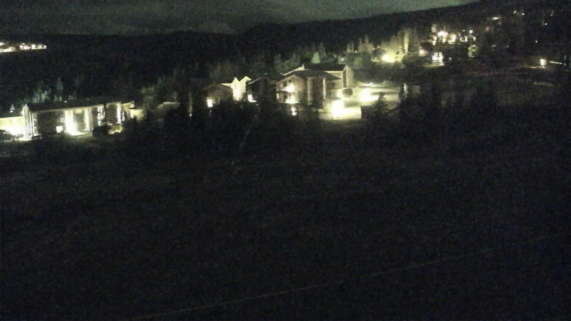 Kvitfjell Skitorget - View 3 snow cam captured at 4 October 2026 at 11:50 pm GMT+2