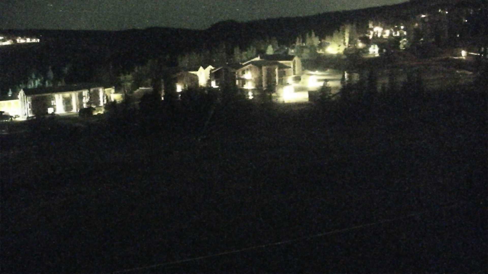 Kvitfjell Skitorget - View 3 snow cam captured at 5 October 2026 at 11:57 pm GMT+2