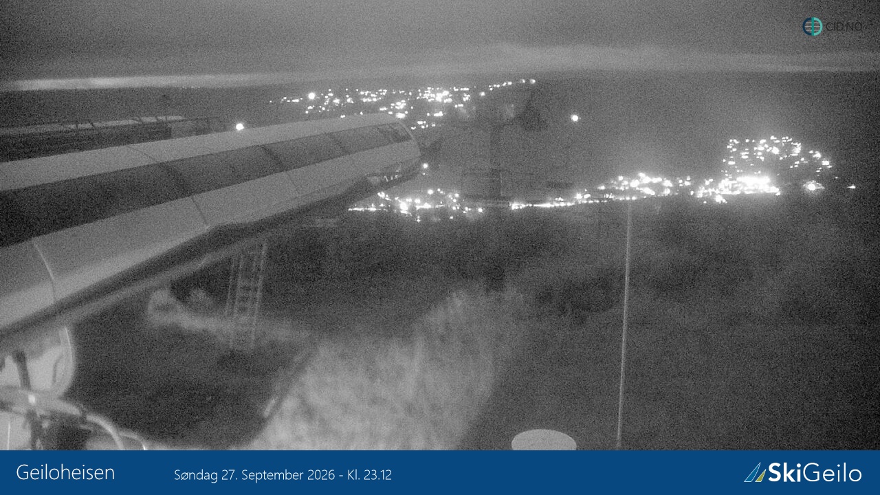 Geilo Geilotoppen Geiloheisen snow cam captured at 27 September 2026 at 11:14 pm GMT+2