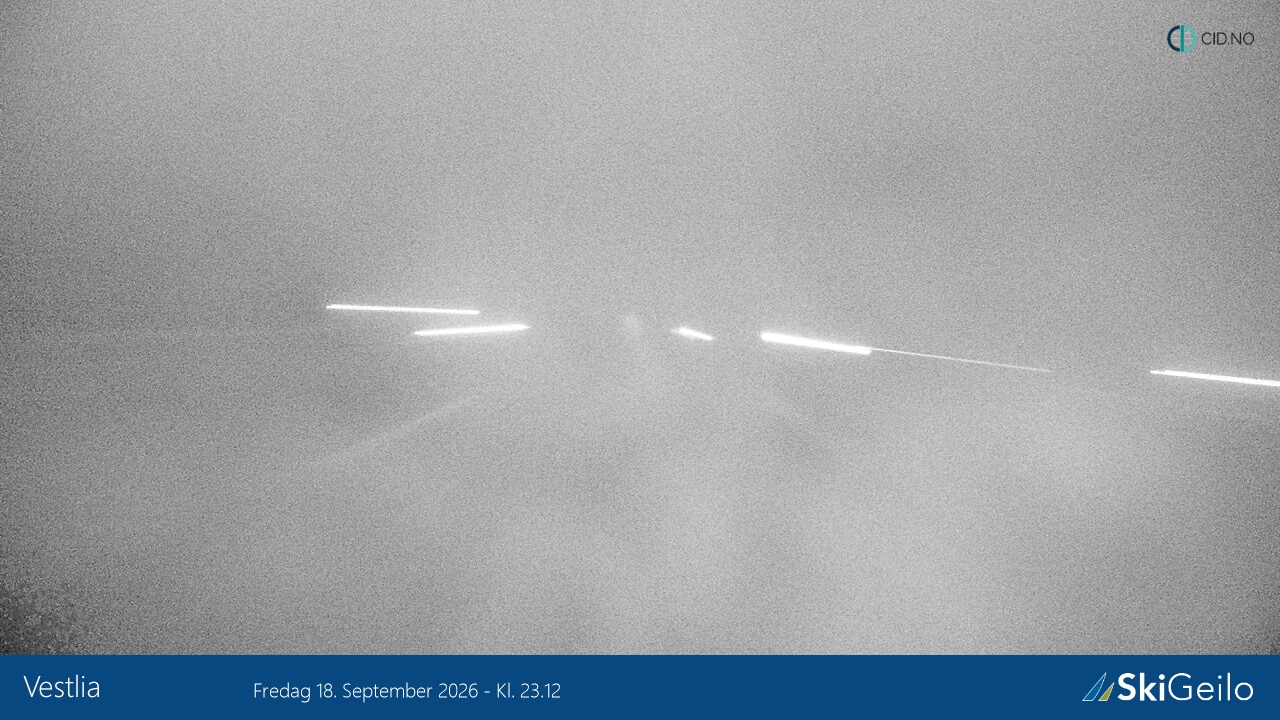 Geilo Geilotoppen Vestlia snow cam captured at 18 September 2026 at 11:17 pm GMT+2